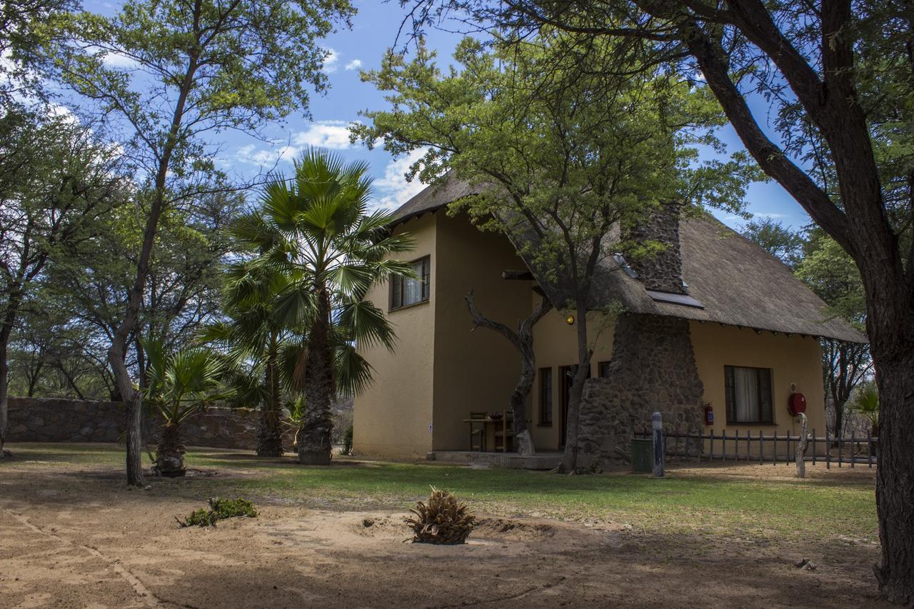 Tautona Lodge Ghanzi Bagian luar foto