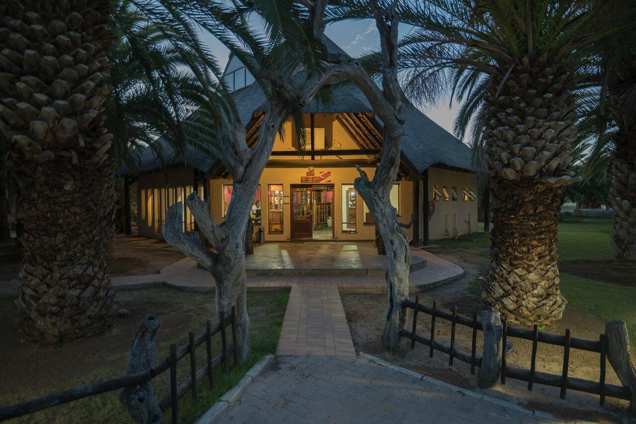Tautona Lodge Ghanzi Bagian luar foto